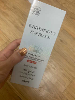지고트 화이트닝 유브이 썬블럭 크림 70ml,1+1 — 5점을 준 리뷰어가 2019년 7월 올린 사용 사진