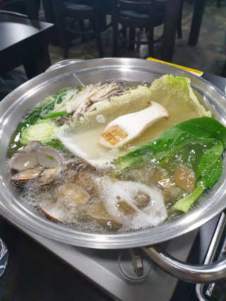 [두툼갈비] 두툼갈비 2인분 + 매콤치즈버섯 set — 5점을 준 리뷰어가 2018년 10월 올린 사용 사진