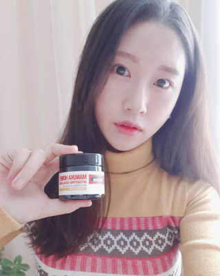 SWISSE 스위스 마누카 허니 디톡시파잉 페이셜 마스크 — 4점을 준 리뷰어가 2019년 12월 올린 사용 사진