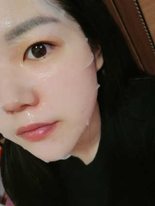 델라루즈 코스메틱 비오랑스 브라이트닝 마스크팩 — 4점을 준 리뷰어가 2020년 3월 올린 사용 사진