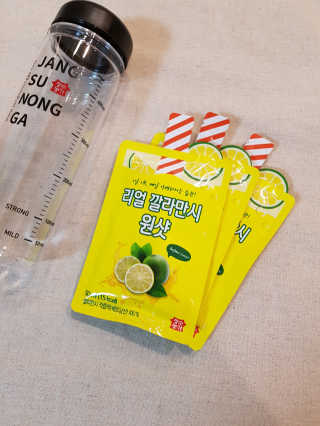 장수농가 리얼깔라만시 원샷 50ml 10팩+보틀 — 5점을 준 리뷰어가 2019년 5월 올린 사용 사진