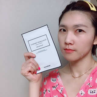 웰더마 사파이어 콜라겐 임팩트 에센셜 마스크 — 4.5점을 준 리뷰어가 2019년 5월 올린 사용 사진