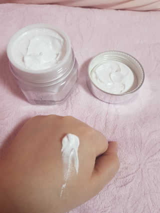 파시스 올인원 진주 화이트닝 크림 100ml — 5점을 준 리뷰어가 2019년 1월 올린 사용 사진