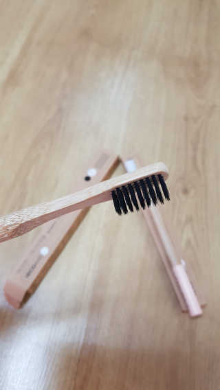 [에코앤드] 환경을 생각하는 미세모 대나무 칫솔 2종 — 5점을 준 리뷰어가 2019년 11월 올린 사용 사진