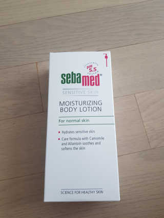 세바메드 모이스처라이징 바디로션 400ml — 5점을 준 리뷰어가 2019년 7월 올린 사용 사진
