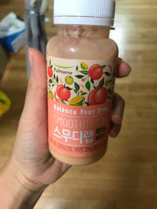 풀무원 스무디랩 피치&비타 — 4.33점을 준 리뷰어가 2017년 11월 올린 사용 사진