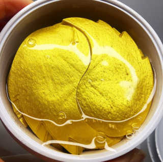 푸츄푸츄 Real repair skin cell premium patch — 4점을 준 리뷰어가 2018년 10월 올린 사용 사진