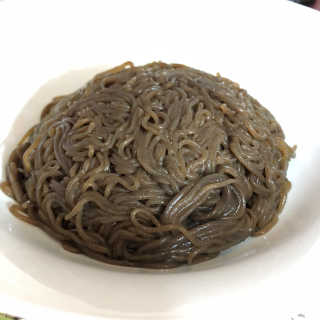 유천냉면 유천 비빔냉면 2인분+메밀지짐만두 280g — 5점을 준 리뷰어가 2018년 6월 올린 사용 사진
