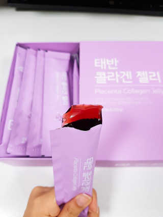 네츄럴굿띵스 태반 콜라겐 젤리 15포 — 5점을 준 리뷰어가 2018년 11월 올린 사용 사진