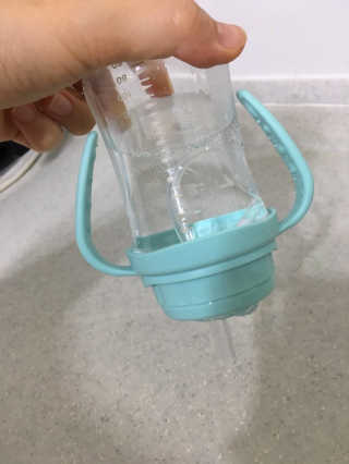 비비또 트라이탄 추빨대컵 — 3점을 준 리뷰어가 2019년 6월 올린 사용 사진