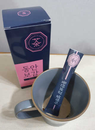 동안보감 얼작차 붓기를 빼주는 동안보감 한방 프리미엄 얼작차 — 5점을 준 리뷰어가 2019년 10월 올린 사용 사진