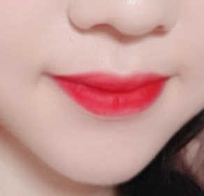 [블랙루즈] 에어 핏 벨벳틴트 시즌1 7종 중 택1+랜덤1 — 4.67점을 준 리뷰어가 2018년 11월 올린 사용 사진