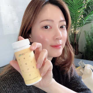 힐링팩토리 오늘도 가볍게 저분자 피쉬 콜라겐 정 — 5점을 준 리뷰어가 2020년 2월 올린 사용 사진