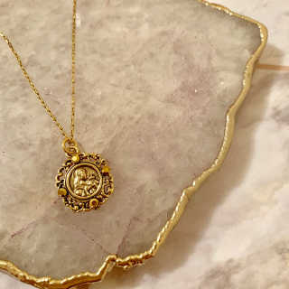 쥬얼카운티 92.5 Silver Byzantine Coin Pendant Necklace — 5점을 준 리뷰어가 2018년 12월 올린 사용 사진