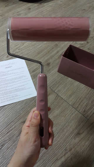 물로 씻어 쓰는 반영구 롤크리너 핸디 모노톤 에디션 — 5점을 준 리뷰어가 2019년 8월 올린 사용 사진