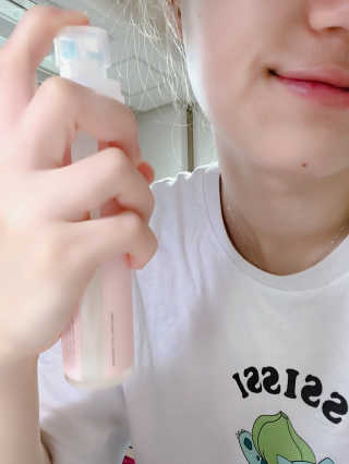스프링풀 로얄 허니에센스미스트 — 5점을 준 리뷰어가 2018년 4월 올린 사용 사진
