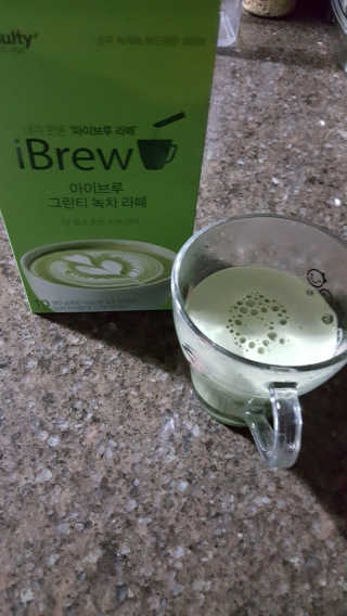 한국맥널티 아이브루 라떼 10T 3종 — 5점을 준 리뷰어가 2019년 10월 올린 사용 사진