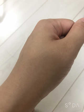[스킨큐어] 산다화 비타민C 화이트닝 에센스 30ml — 5점을 준 리뷰어가 2019년 6월 올린 사용 사진