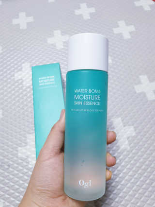 오지아이 워터 밤 모이스처 스킨 에센스 180ml — 5점을 준 리뷰어가 2019년 12월 올린 사용 사진