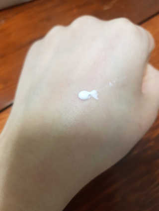 지고트 화이트닝 유브이 썬블럭 크림 70ml,1+1 — 4.5점을 준 리뷰어가 2019년 5월 올린 사용 사진