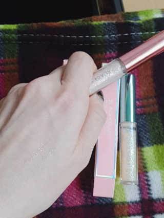 [블랙루즈] 펄블리 아이 글리터 2종 — 4점을 준 리뷰어가 2019년 1월 올린 사용 사진