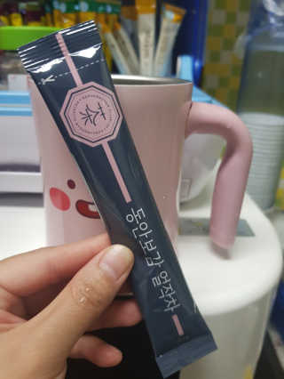 동안보감 얼작차 붓기를 빼주는 동안보감 한방 프리미엄 얼작차 — 5점을 준 리뷰어가 2019년 10월 올린 사용 사진