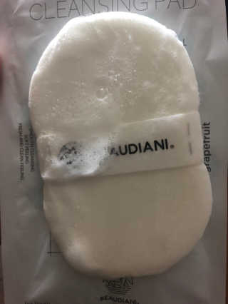 뷰디아니 바디 클렌징 패드 — 5점을 준 리뷰어가 2018년 9월 올린 사용 사진