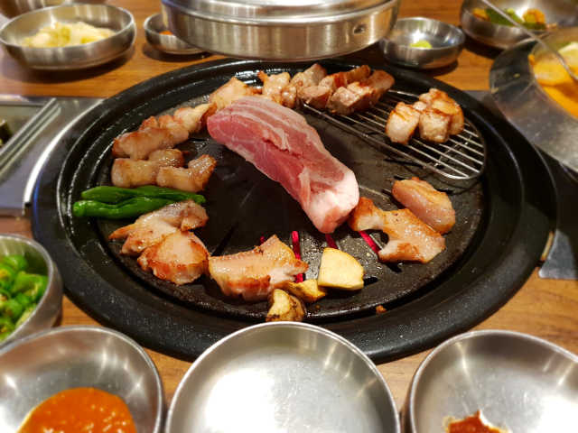 삼겹살2+껍데기항정1+소고기청국장전골+라면사리 리뷰 사진