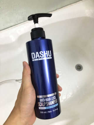 다슈코리아 다슈 데일리 한방 두피 골드 샴푸 500ml — 4.33점을 준 리뷰어가 2017년 10월 올린 사용 사진