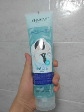 줌마들도 인정한 샤카트 페이스앤바디 필링젤 310ml — 4.83점을 준 리뷰어가 2018년 4월 올린 사용 사진
