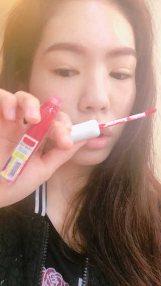 ETUDEHOUSE COLORFUL DRAWING DEAR DARLING TINT — 3.83점을 준 리뷰어가 2018년 5월 올린 사용 사진