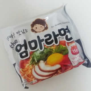 라면 그대로가 제일 맛있는 더엄마라면 — 4점을 준 리뷰어가 2019년 7월 올린 사용 사진
