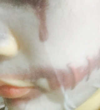 하이힐 리얼 호러마스크팩, HiHEEL REAL HORROR MASKPACK 하이힐 리얼 호러마스크팩-드라큐라 — 3.5점을 준 리뷰어가 2016년 12월 올린 사용 사진