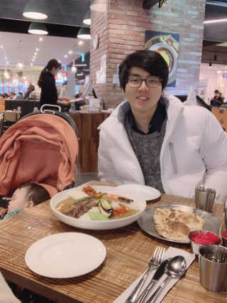 [델리커리 삼성포스코점] 3색커리 2인 + 버터난 — 4점을 준 리뷰어가 2019년 2월 올린 사용 사진