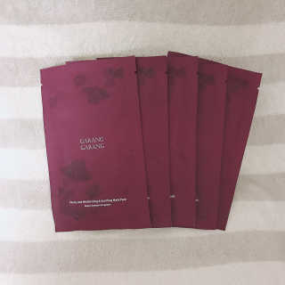 GARANG GARANG 피오니 룻 모이스처라이징 앤 수딩 마스크팩 — 4.5점을 준 리뷰어가 2019년 8월 올린 사용 사진