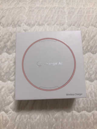 차지에이아이 큐티 고속 무선충전 4종 15W Qi인증 — 5점을 준 리뷰어가 2019년 9월 올린 사용 사진