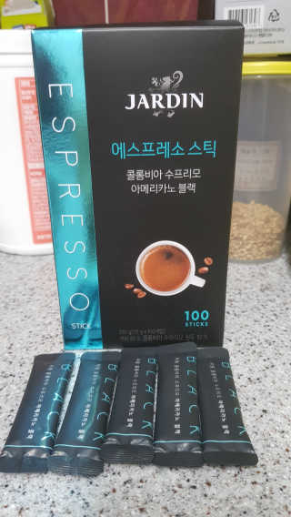 (주)쟈뎅 쟈뎅 에스프레소 스틱 아메리카노 블랙 — 5점을 준 리뷰어가 2018년 10월 올린 사용 사진