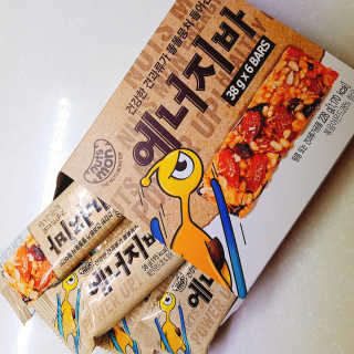 견과가 똘똘 뭉쳐들어간 넛츠몬 에너지바 1BOX 6개입 — 5점을 준 리뷰어가 2018년 1월 올린 사용 사진