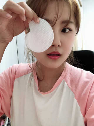 미플레이 진짜 클렌징 워터 패드 — 4.5점을 준 리뷰어가 2018년 11월 올린 사용 사진