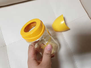 유비맘 PPSU 젖병 노꼭지_200ml_컬러 랜덤 발송 — 5점을 준 리뷰어가 2019년 12월 올린 사용 사진