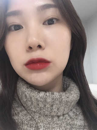 [블랙루즈] 에어 핏 벨벳 틴트5 1+1 — 4.5점을 준 리뷰어가 2019년 11월 올린 사용 사진