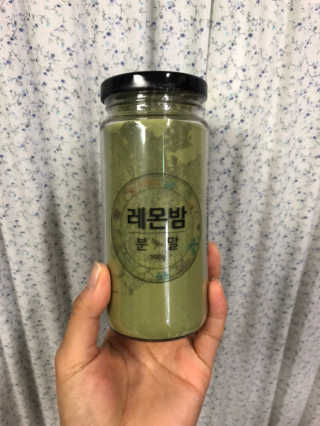 초능력 국내산 레몬밤 분말 — 5점을 준 리뷰어가 2019년 8월 올린 사용 사진