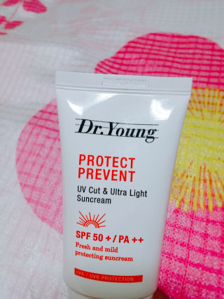 닥터영 유브이 컷 앤 울트라 라이트 썬크림 SPF50+ PA++ 50ml — 4.5점을 준 리뷰어가 2016년 7월 올린 사용 사진