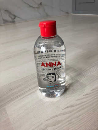 솔테라피 안나 트러블 토너 300ml — 4점을 준 리뷰어가 2019년 4월 올린 사용 사진
