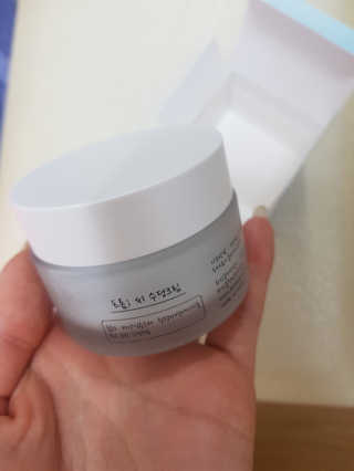 델라루즈 코스메틱 from; sea 수딩크림 — 5점을 준 리뷰어가 2020년 3월 올린 사용 사진