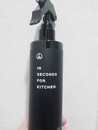 PEACE MOMENT 피스모먼트 인세컨즈포키친 320mL 천연살균소독제 — 5점을 준 리뷰어가 2018년 11월 올린 사용 사진