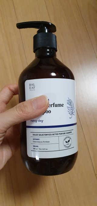 달리프 베러 퍼퓸 샴푸 1000ml 레이니데이 or 일랑로즈 — 5점을 준 리뷰어가 2019년 12월 올린 사용 사진