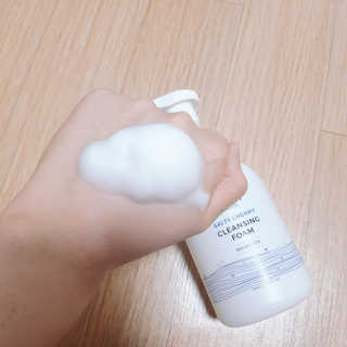 솔테라피 솔티 크리미 클렌징폼 300ml — 4.5점을 준 리뷰어가 2019년 5월 올린 사용 사진