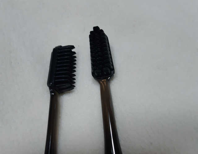디블랙 실리콘 잇몸 칫솔 리뷰 사진