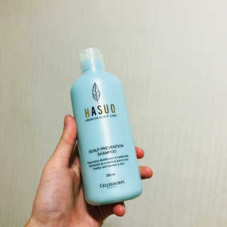 셀리본 하수오 내츄럴 프리벤션 탈모관리 샴푸 300ml — 5점을 준 리뷰어가 2019년 11월 올린 사용 사진